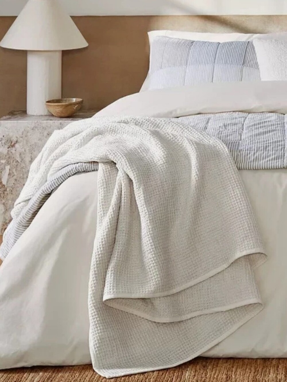 Nate Home  Waffle Knit Blanket Parchment Size King